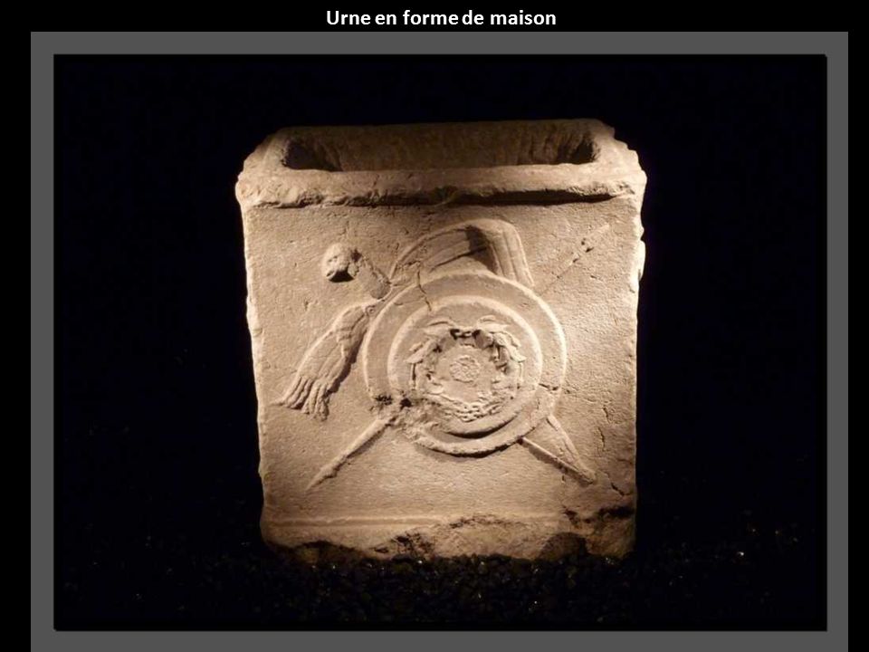 Urne en forme de vase cylindrique