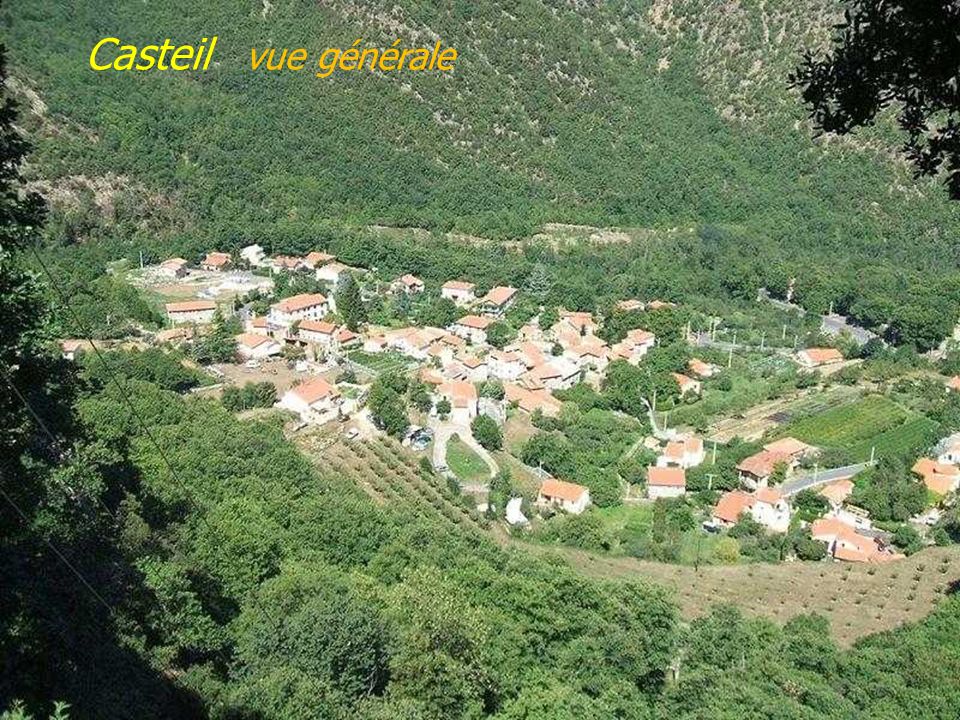 Fenouillet le Castel Sabarda Canohès le lavoir 1894 Castelnou le village, le château fin du Xe siècle