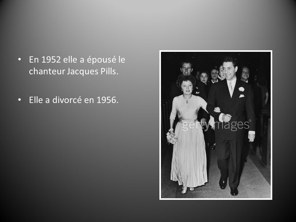 En 1952 elle a épousé le chanteur Jacques Pills. Elle a divorcé en 1956.